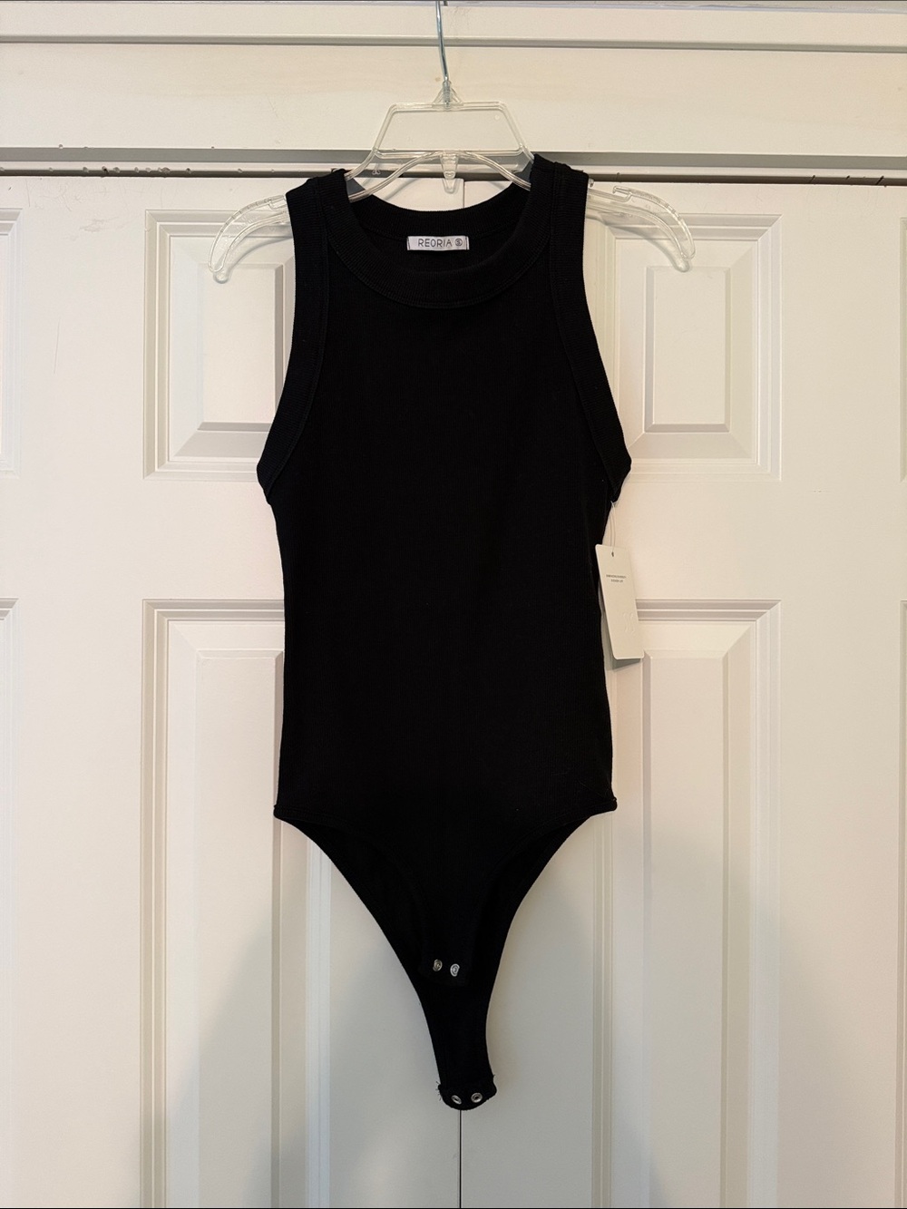⭐️ Black Sleeveless Ribbed Bodysuit